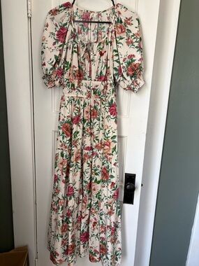 Sometset Maxi Dress